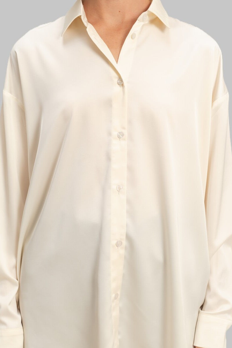  Forever 21 Oversized Satin Button-Up Shirt - black - Bonton