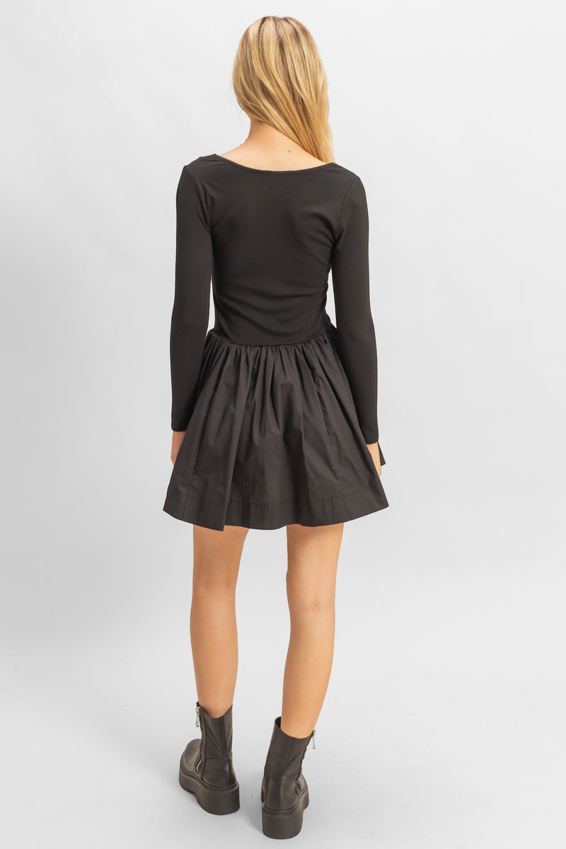  Forever 21 Scoop-Neck Mini Skater Dress - black - Bonton