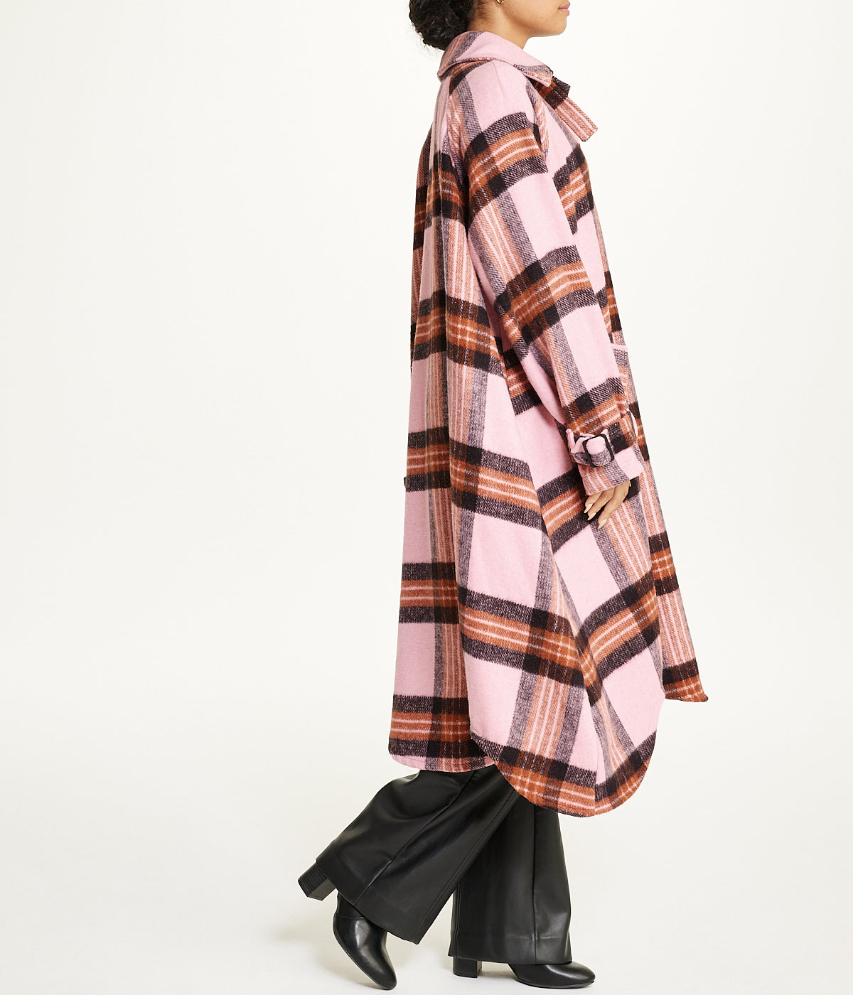  Cream & Rouge Oversized Plaid Shacket - DriÃƒÅ’Ã¢â‚¬Â¡ed Rose - Bonton