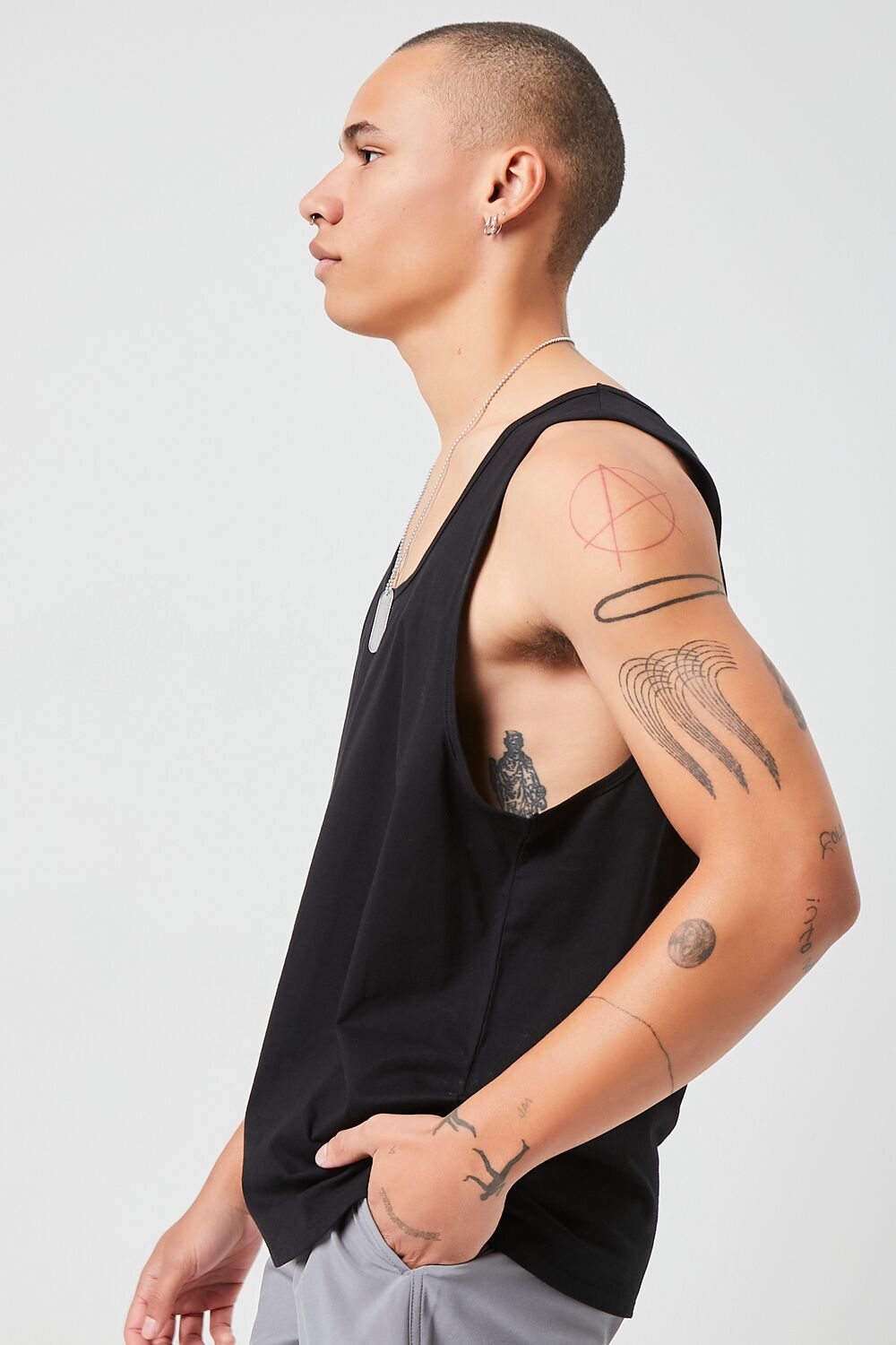  Forever 21 Basic Scoop-Neck Tank Top - black - Bonton