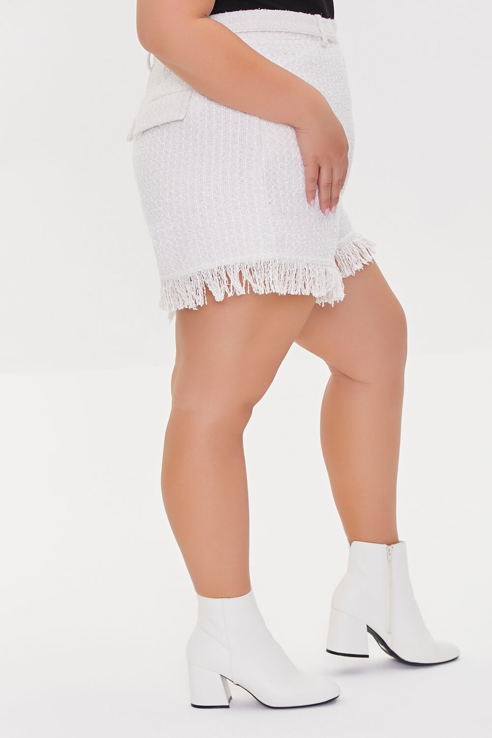  Forever 21 Plus Size Tweed Fringe Shorts - white - Bonton