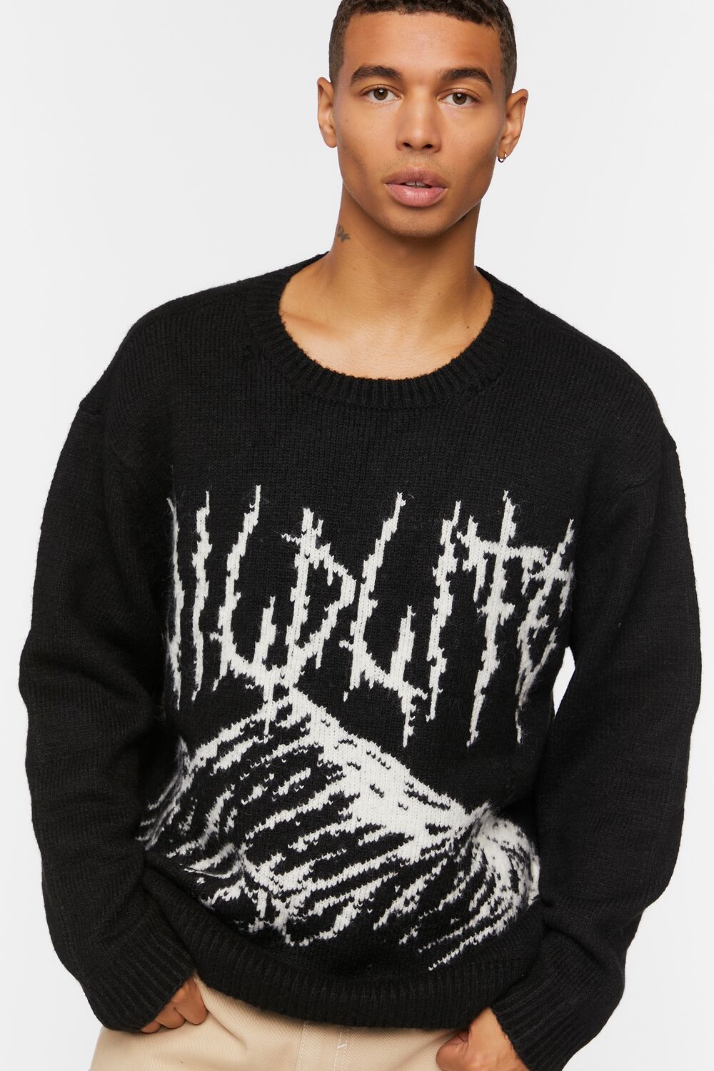  Forever 21 Wildlife Graphic Pullover - black white - Bonton