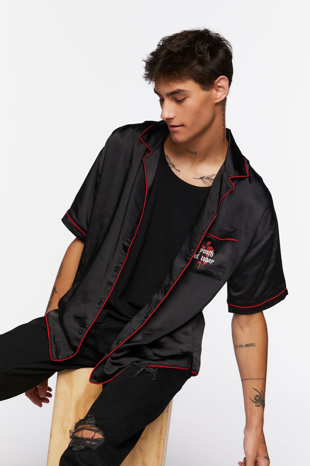 Forever 21 Youth of Today Graphic Satin Shirt - black red - Bonton