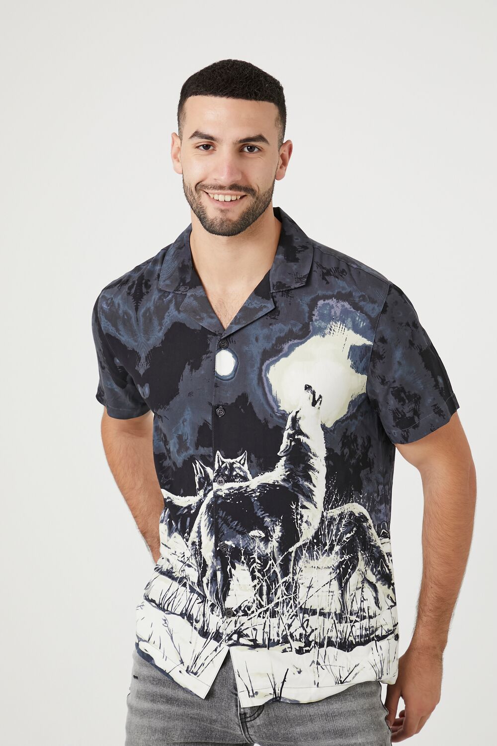  Forever 21 Twill Howling Wolf Graphic Shirt - grey multi - Bonton