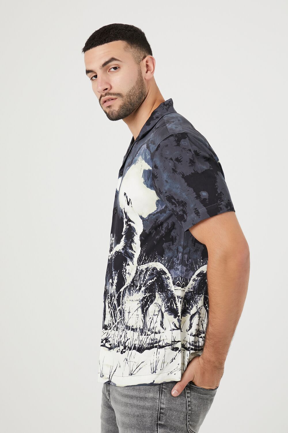  Forever 21 Twill Howling Wolf Graphic Shirt - grey multi - Bonton