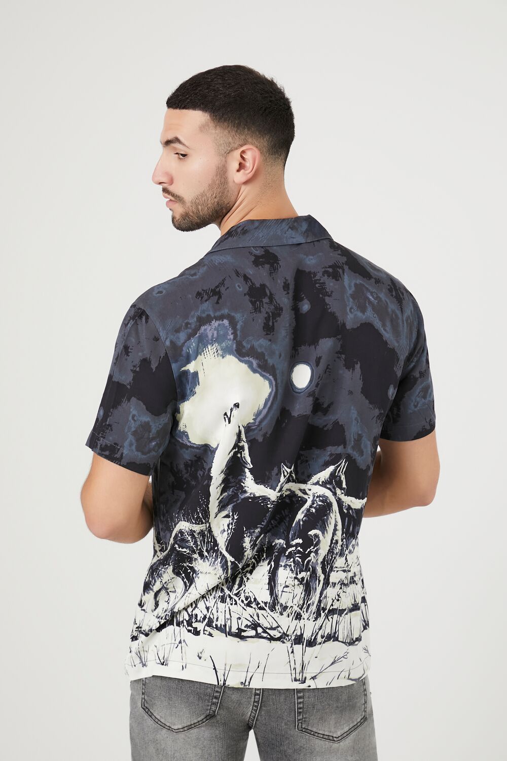  Forever 21 Twill Howling Wolf Graphic Shirt - grey multi - Bonton