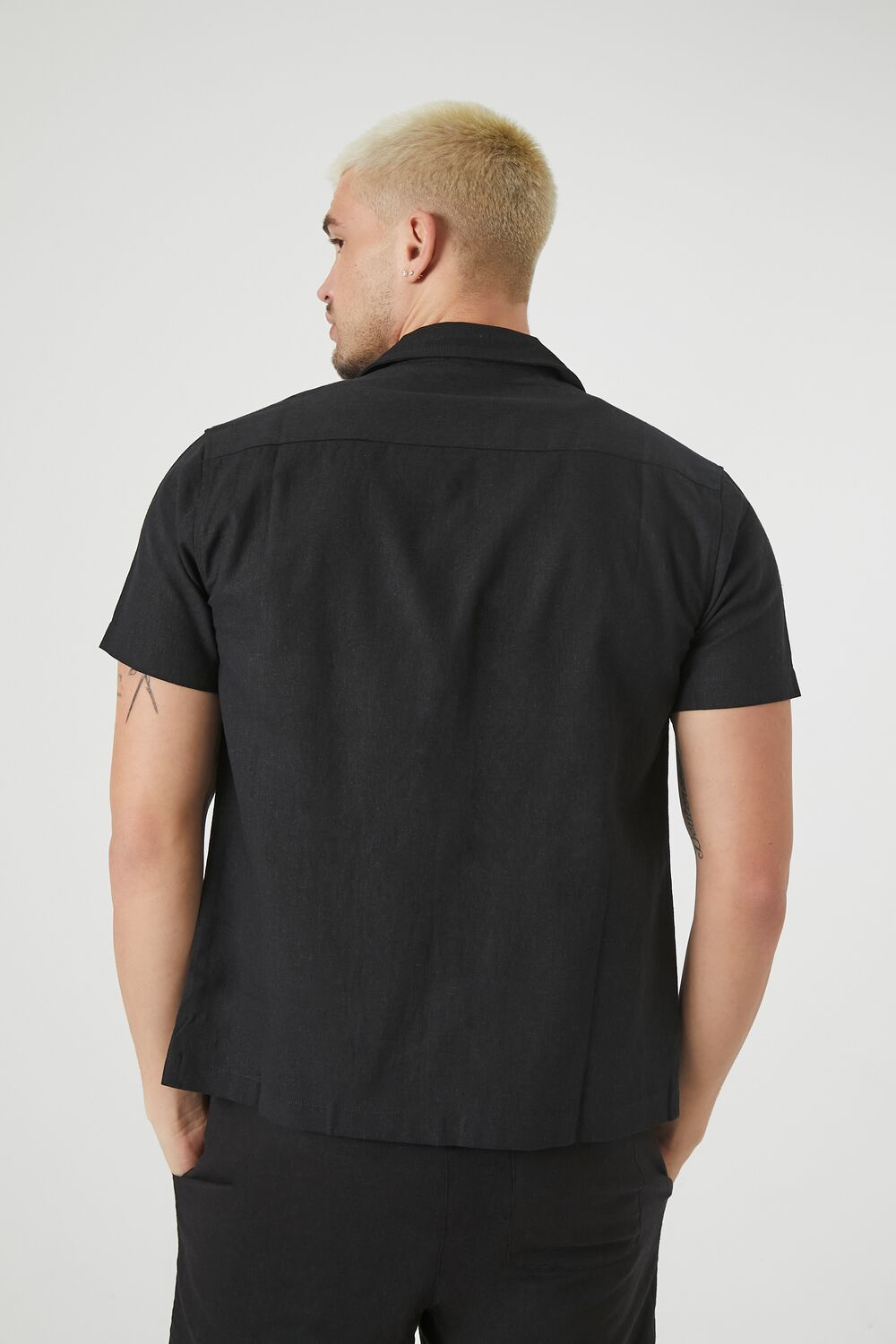  Forever 21 Linen-Blend Cuban Collar Shirt - black - Bonton