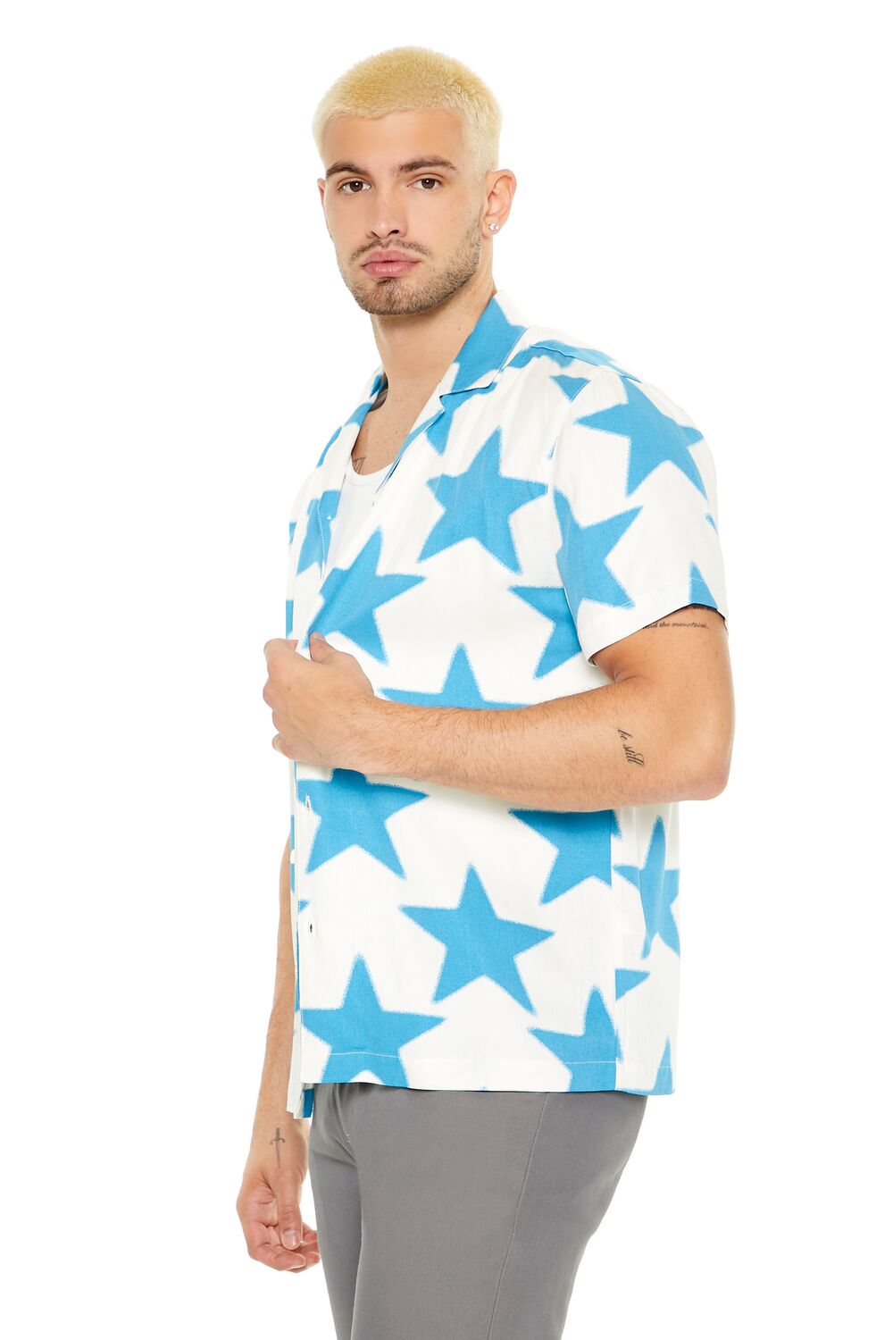  Forever 21 Star Print Button-Up Shirt - cream turquoise - Bonton
