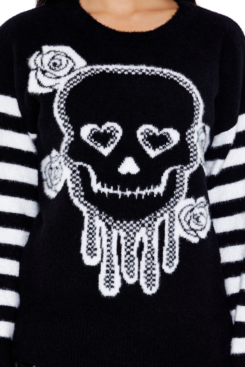  Forever 21 Floral Skull Graphic Sweater - black white - Bonton