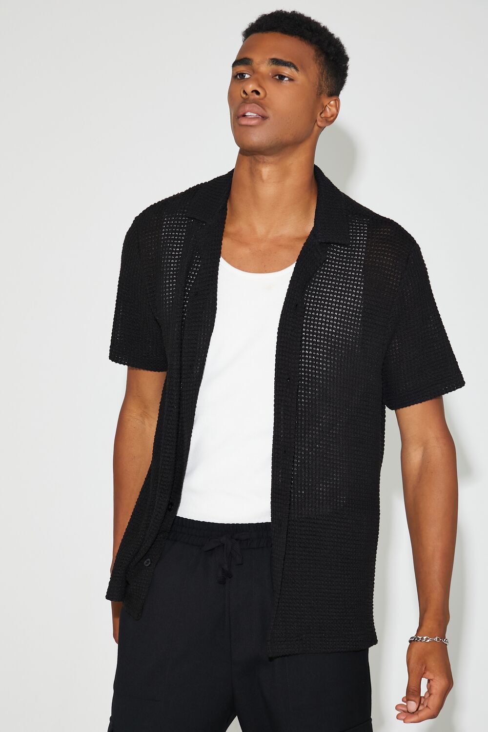 Forever 21 Textured Short-Sleeve Shirt - black - Bonton