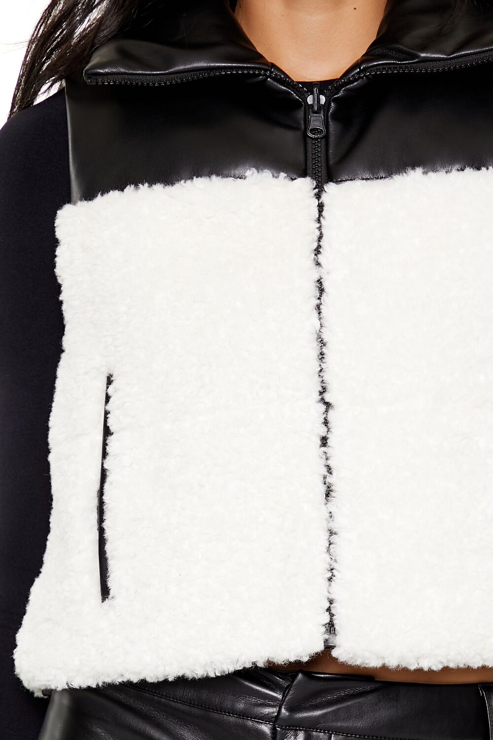  Forever 21 Reversible Faux Shearling & Leather Vest - black-swatch - Bonton
