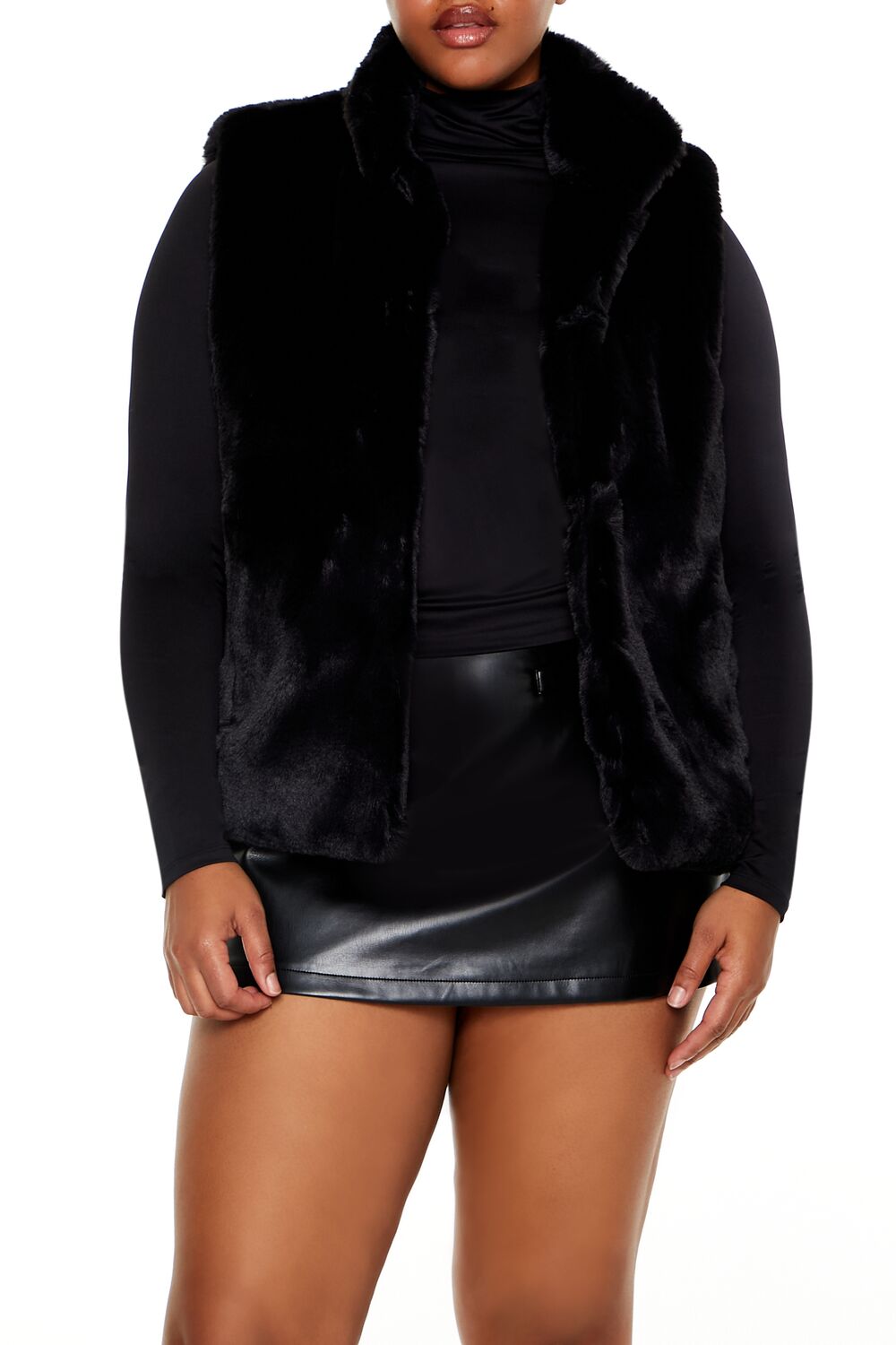  Forever 21 Plus Size Faux Fur Vest - black-swatch - Bonton