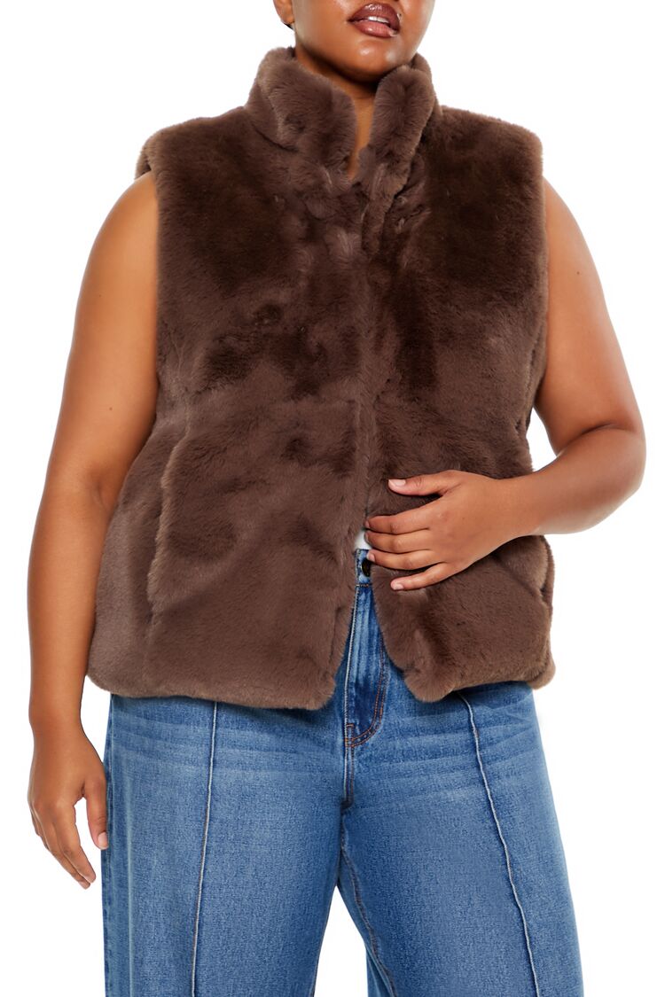  Forever 21 Plus Size Faux Fur Vest - black-swatch - Bonton