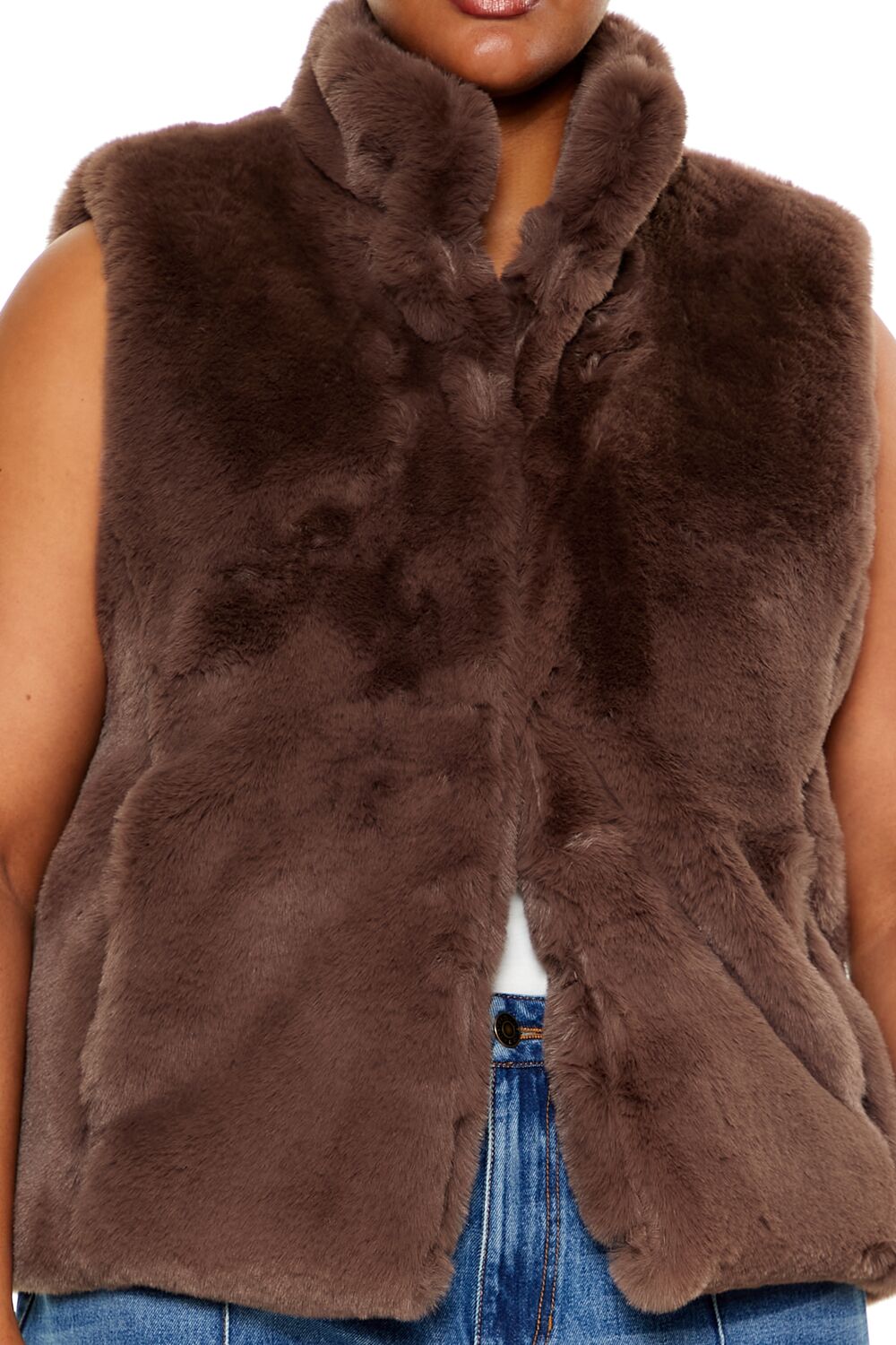  Forever 21 Plus Size Faux Fur Vest - black-swatch - Bonton