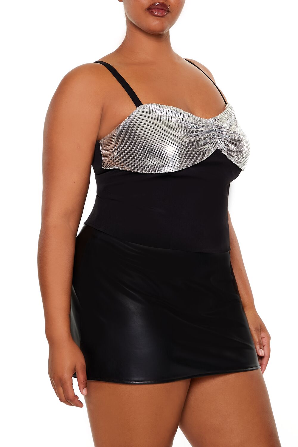  Forever 21 Plus Size Chainmail Cropped Cami - black - Bonton