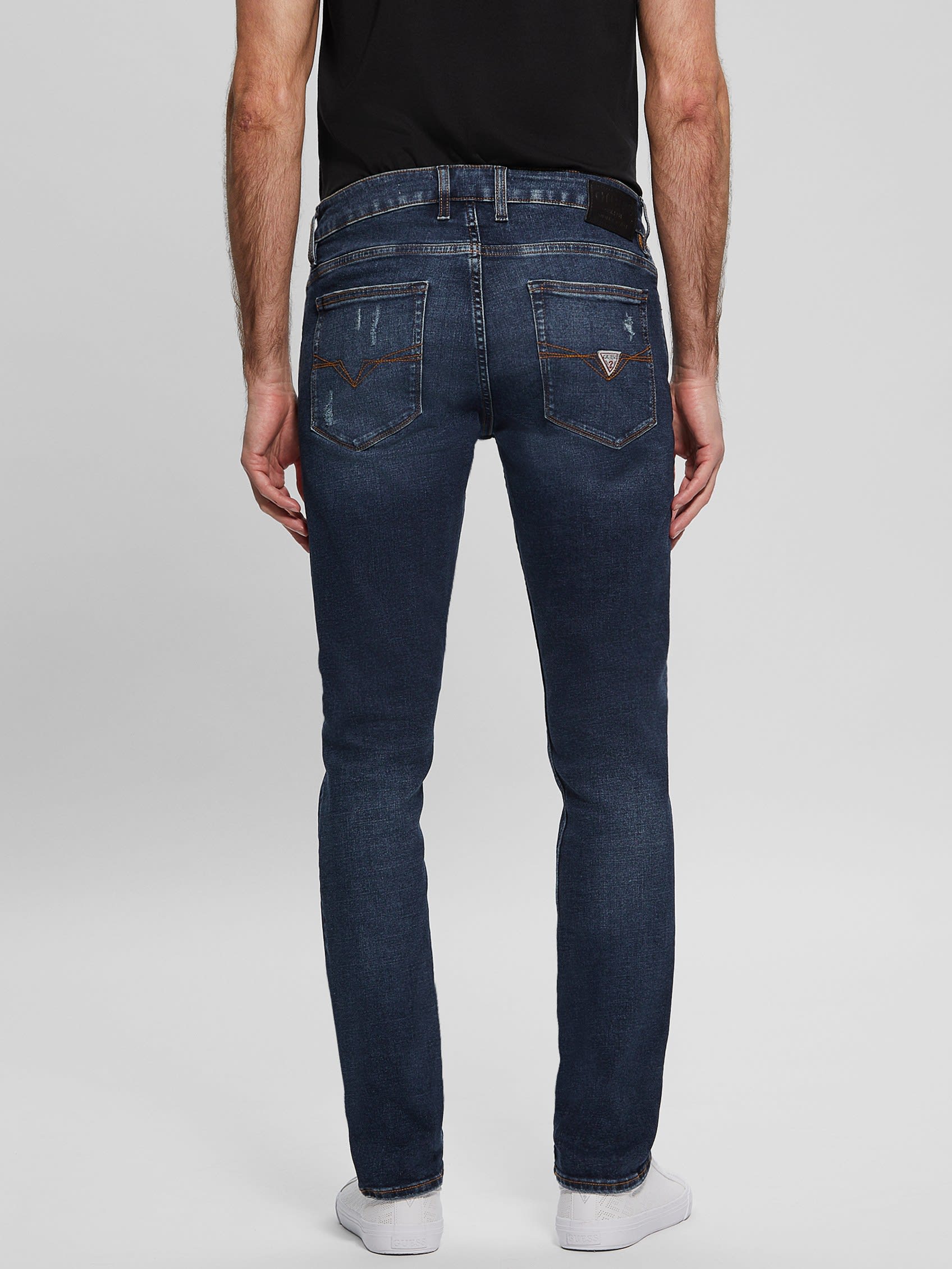  Guess Men's Eco Distressed Tapered Jeans - CALABASAS - Bonton