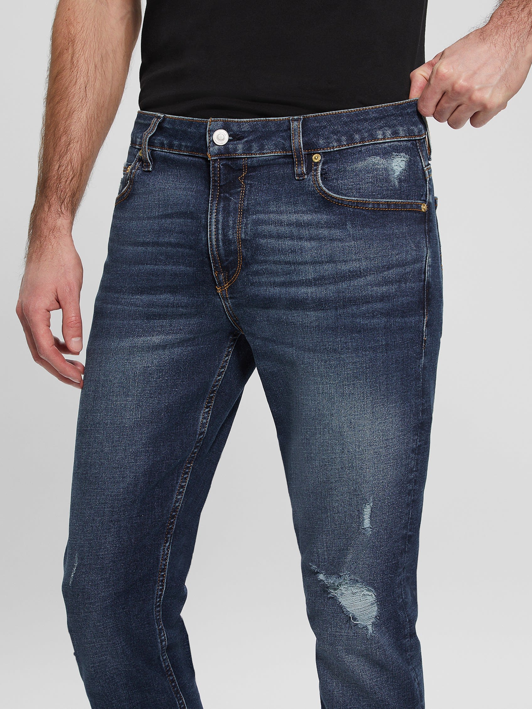  Guess Men's Eco Distressed Tapered Jeans - CALABASAS - Bonton