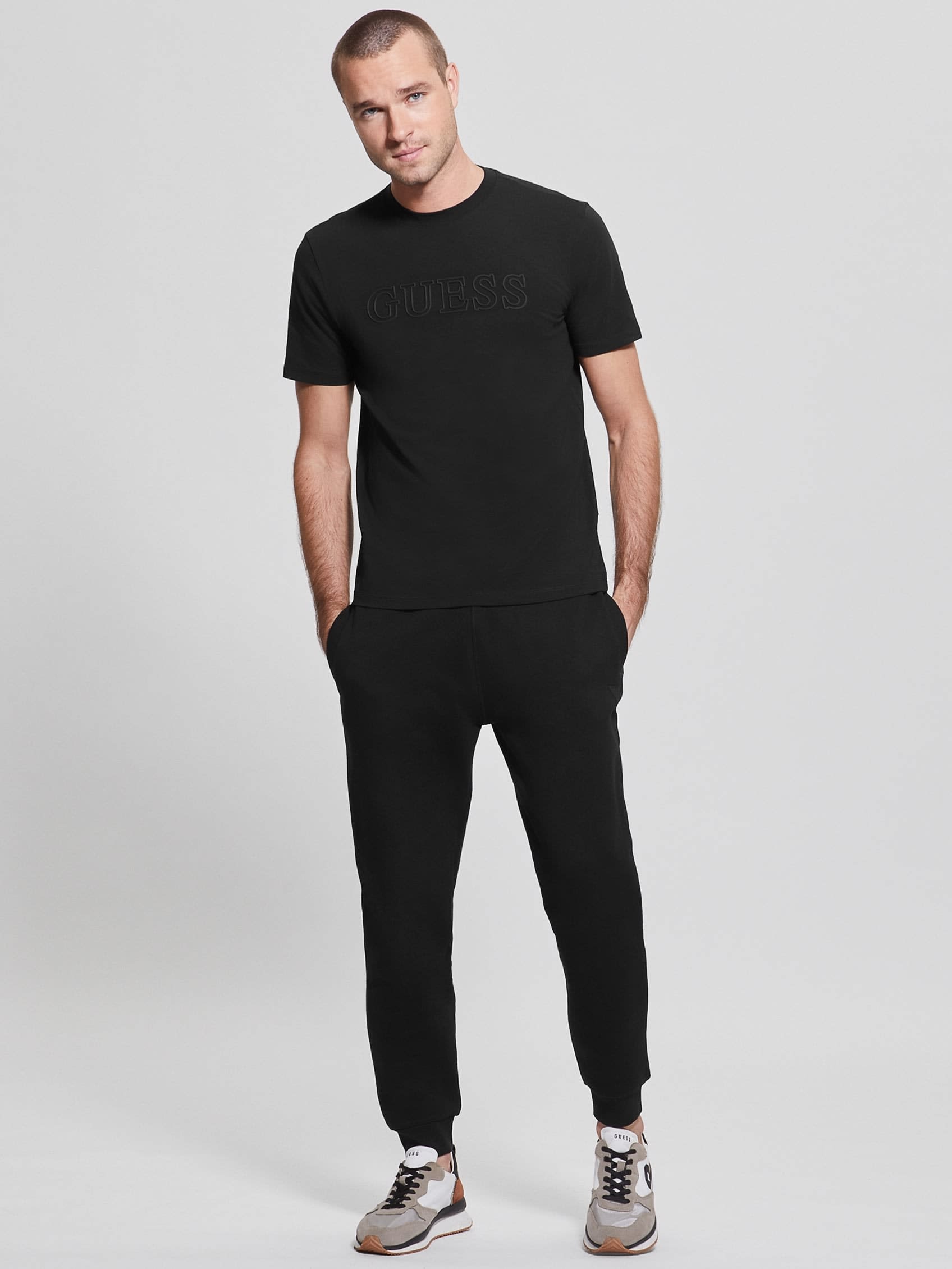  Guess Men's Eco Alphy Tee - Jet Black - Bonton