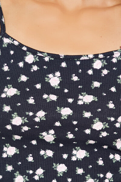  Forever 21 Ditsy Floral Print Cropped Cami - black multi - Bonton