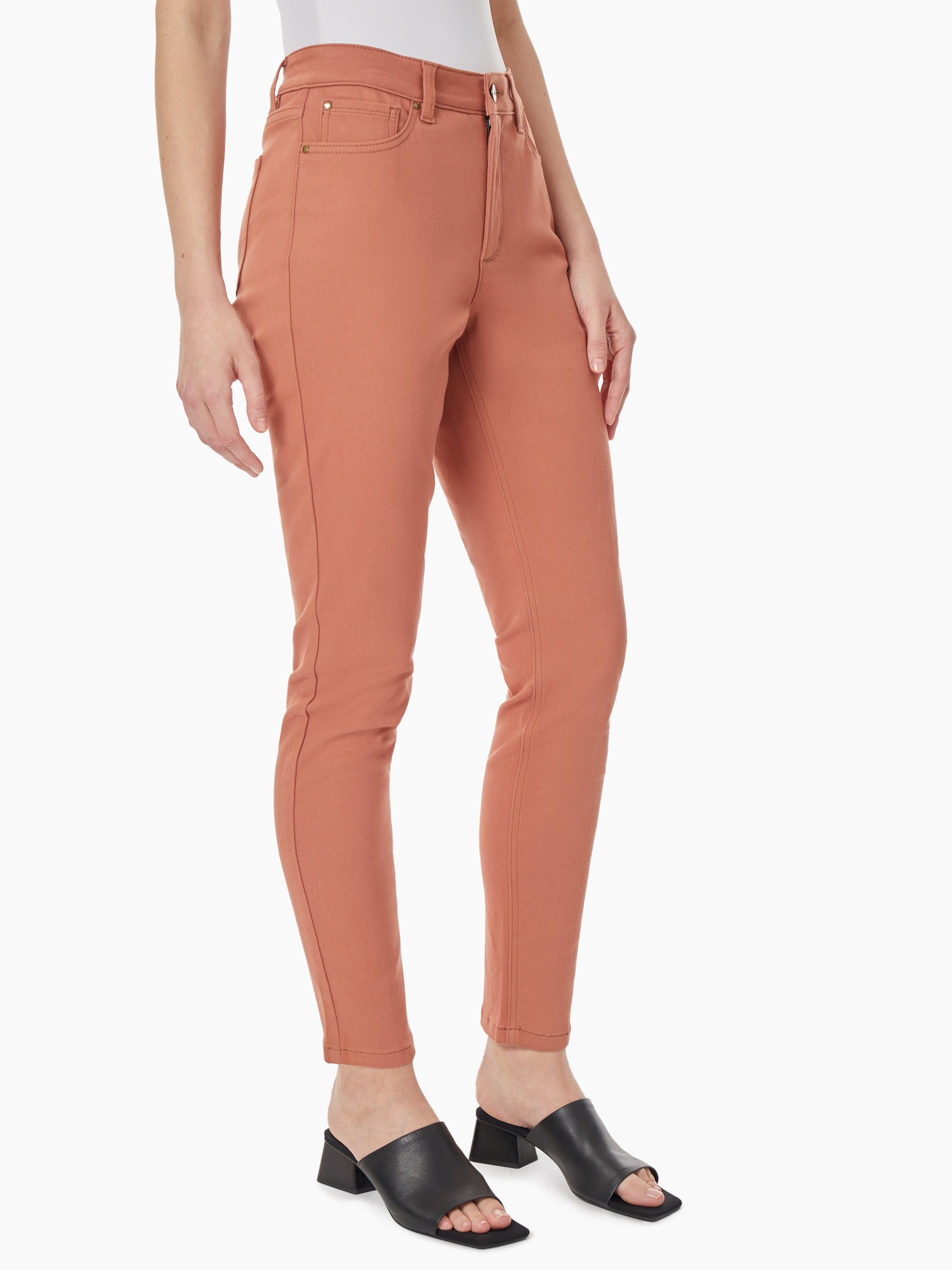  Jones New York Fawn Lexington Skinny Jeans - Fawn - Bonton