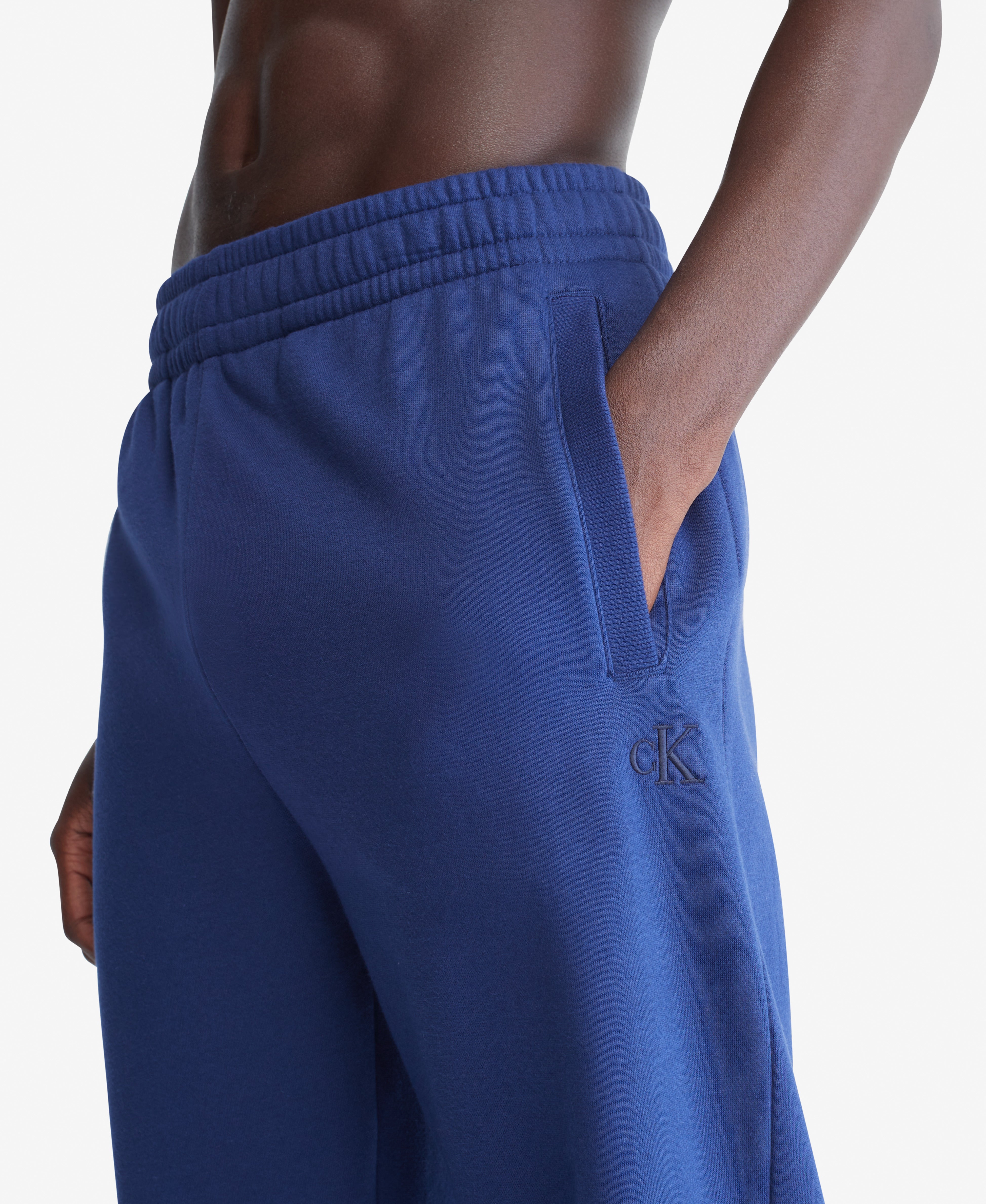  Calvin Klein Archive Logo Fleece Jogger - Dark Sapphire - Bonton