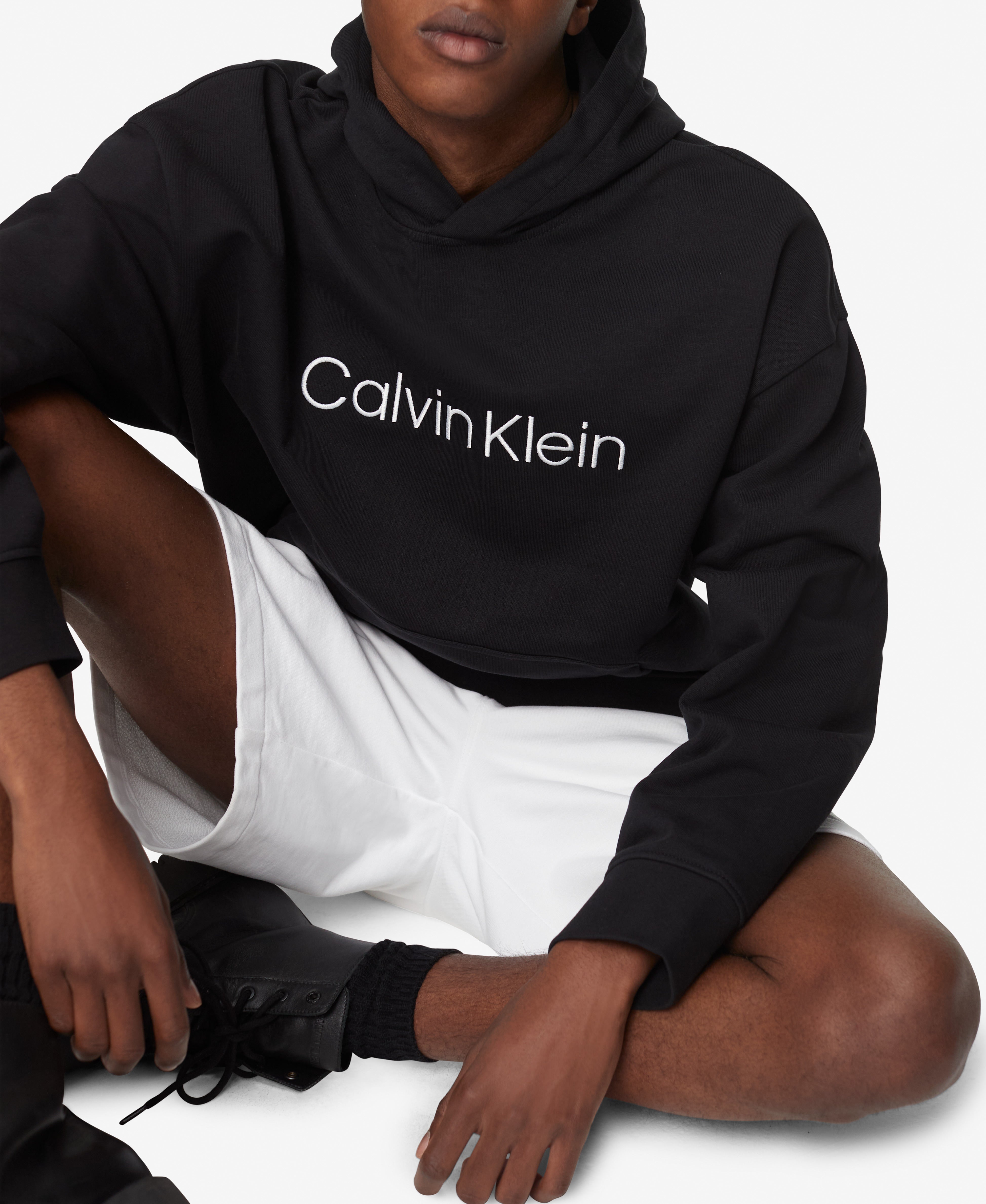  Calvin Klein Long Sleeves Standard Logo Terry - Black Beauty - Bonton