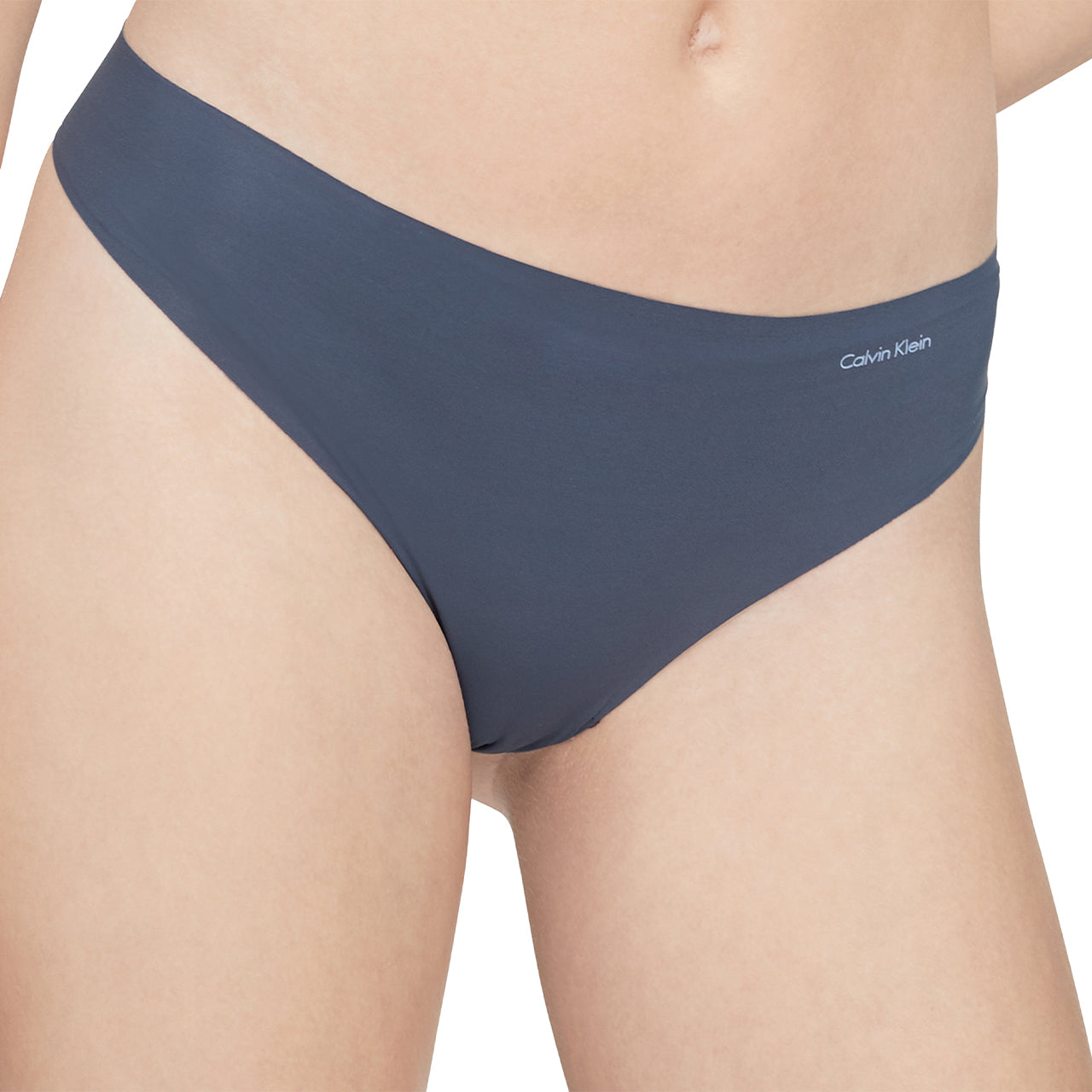  Calvin Klein Invisibles Stretch Thong - Black - Bonton