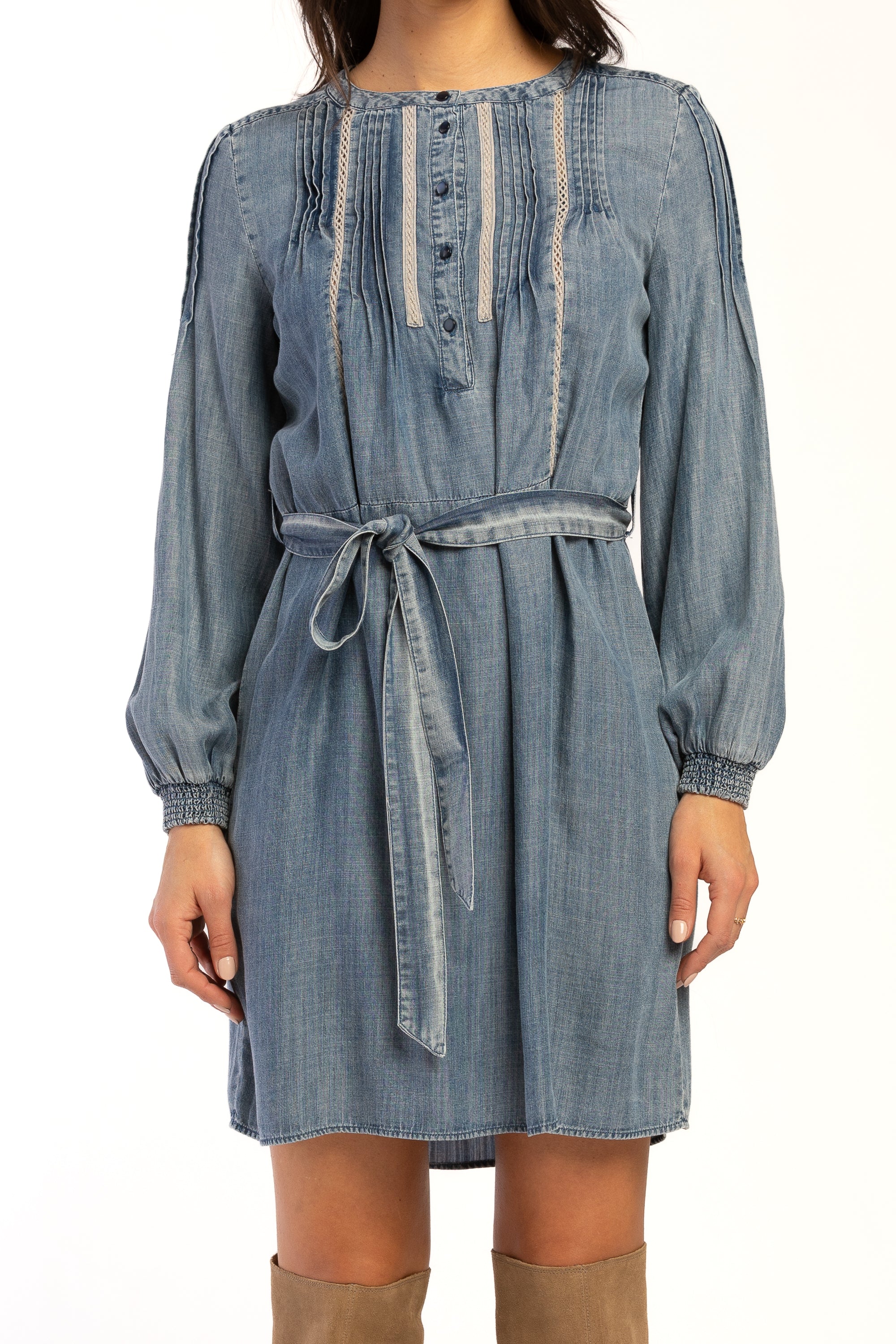   Velvet Heart Evie Long Sleeve Smocked Cuff, Banded Collar, Half Button Pop Over Dress, - Malibu - Bonton