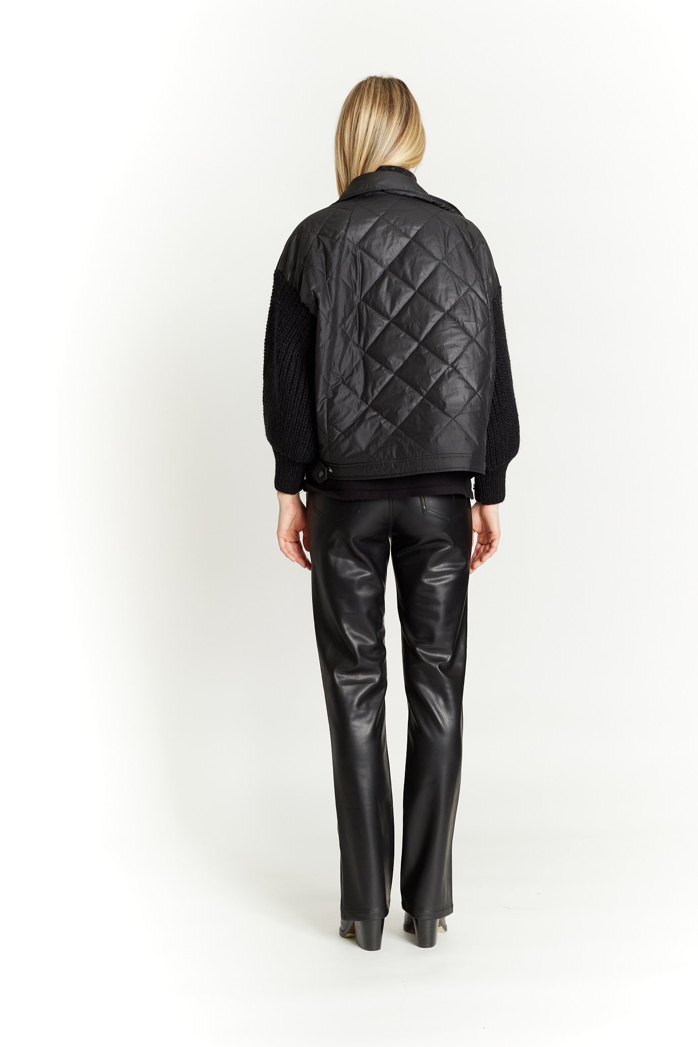  Oat New York Vegan Bomber with Two Chest Pockets - Black - Bonton
