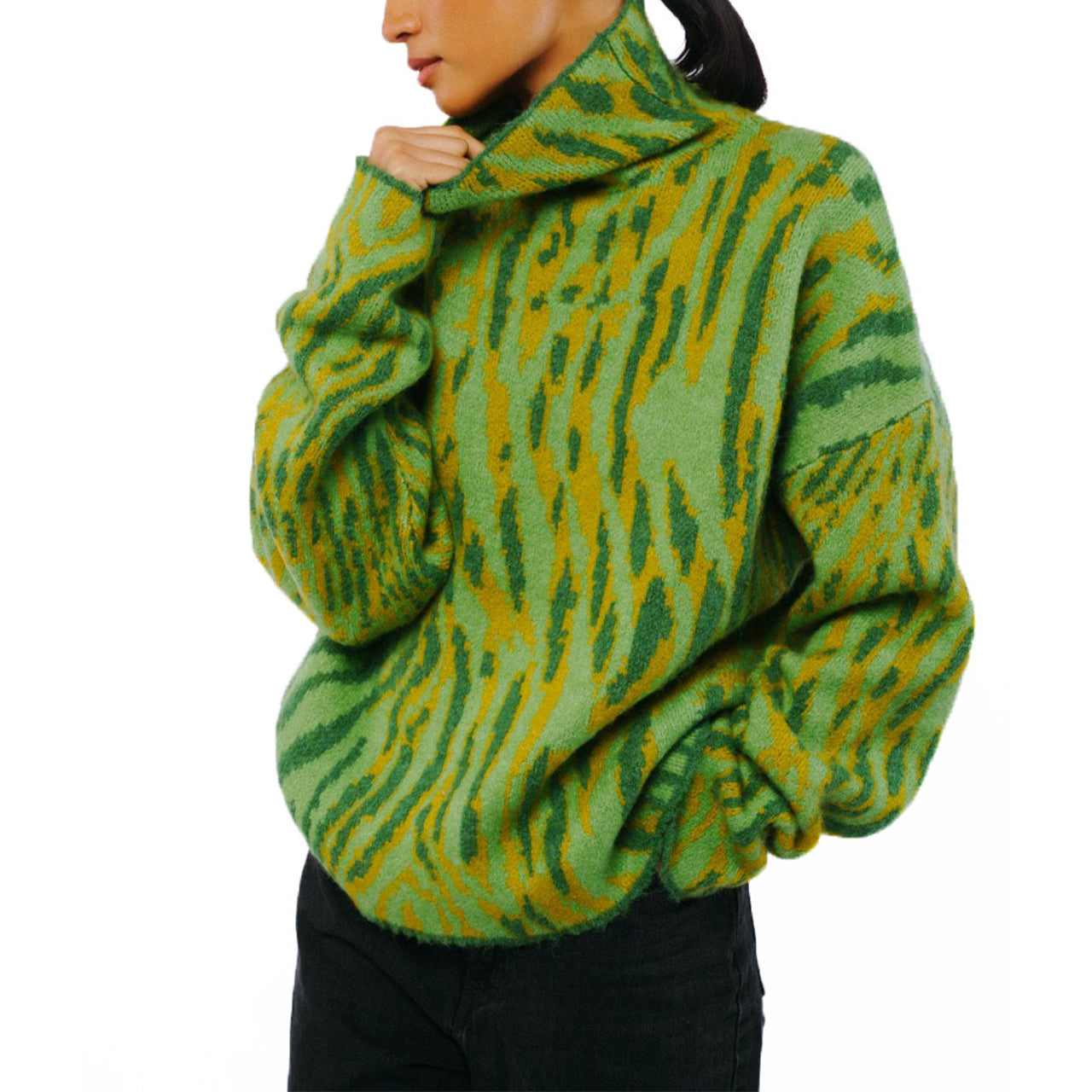  Ciebon Qynn Printed Turtleneck Sweater - Green - Bonton