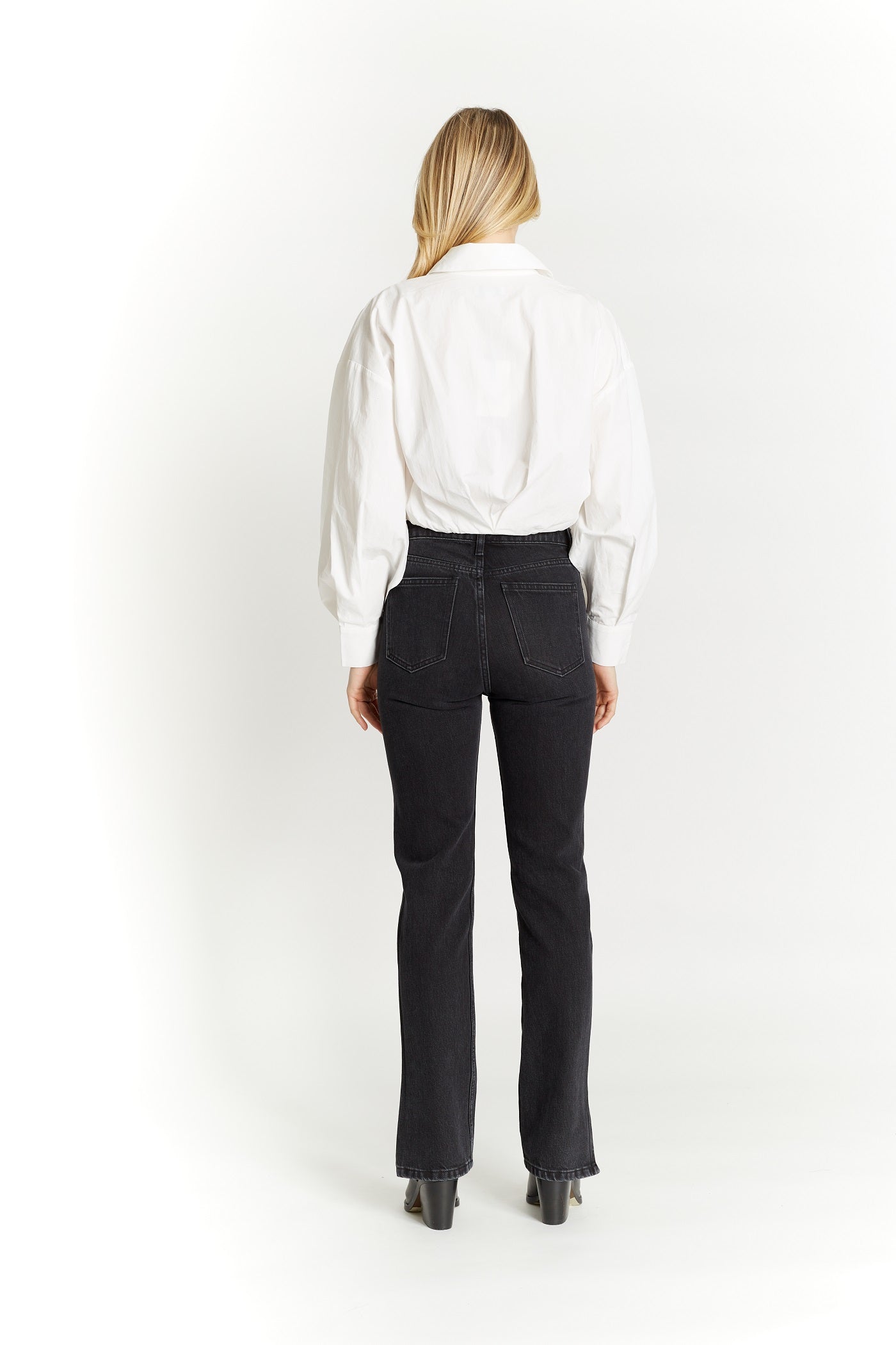  Oat New York Cropped Blouse with Button Cuffs - Off White - Bonton
