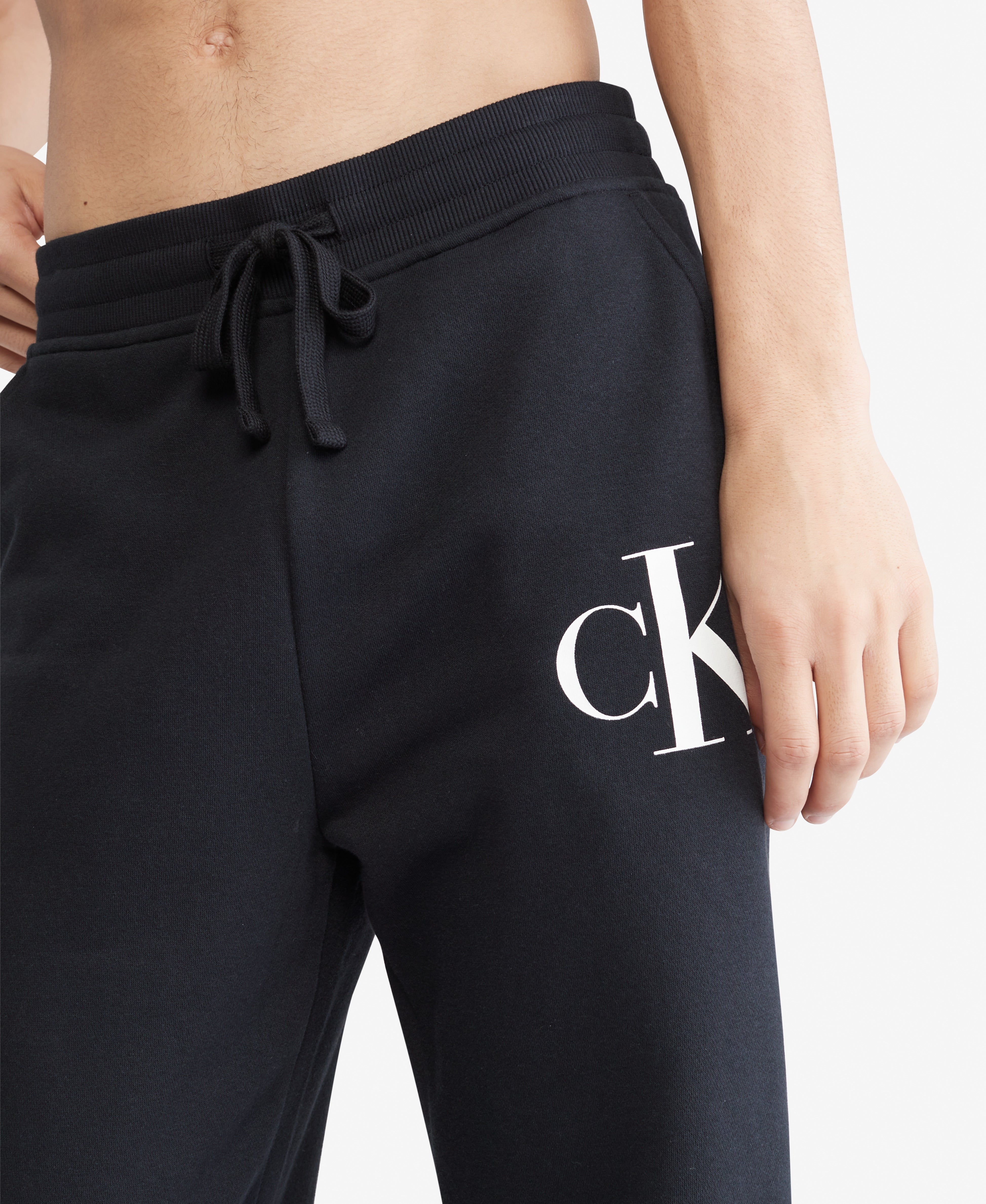  Calvin Klein Monogram Fleece Jogger - Black Beauty - Bonton
